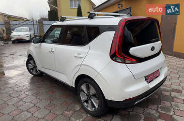 Внедорожник / Кроссовер Kia Soul EV 2019 в 