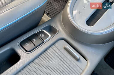 Позашляховик / Кросовер Kia Soul EV 2016 в 