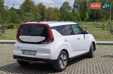 Внедорожник / Кроссовер Kia Soul EV 2022 в 