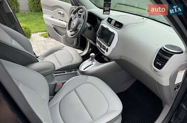 Внедорожник / Кроссовер Kia Soul EV 2015 в 