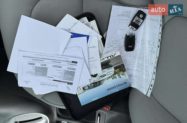 Внедорожник / Кроссовер Kia Soul EV 2015 в 