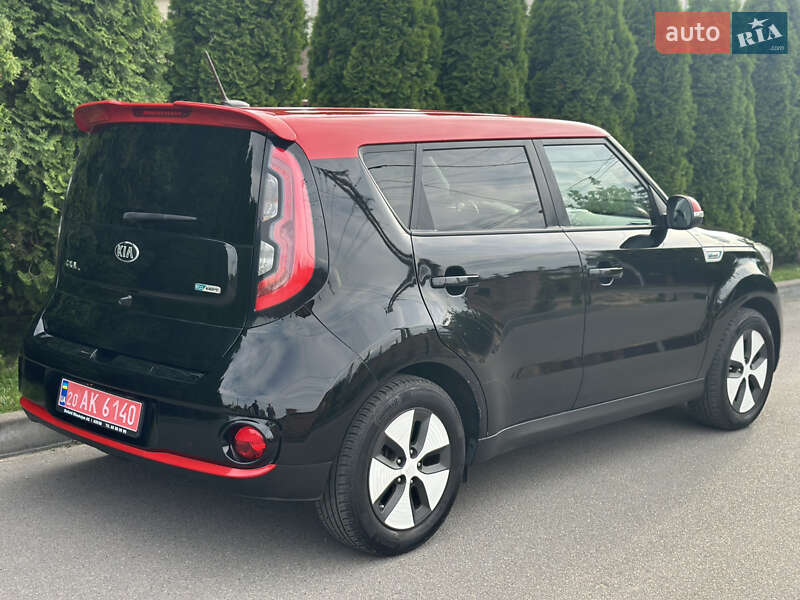 Позашляховик / Кросовер Kia Soul EV 2015 в Вінниці