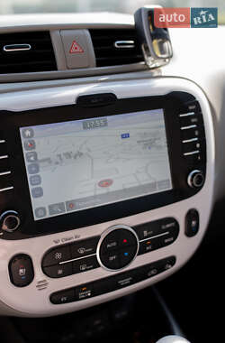 Внедорожник / Кроссовер Kia Soul EV 2015 в 