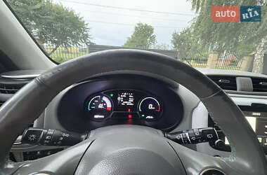 Внедорожник / Кроссовер Kia Soul EV 2015 в 