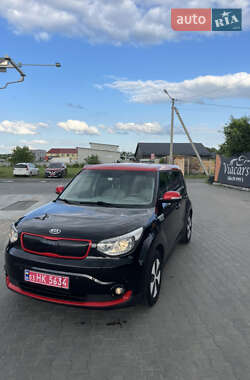 Внедорожник / Кроссовер Kia Soul EV 2016 в Луцке