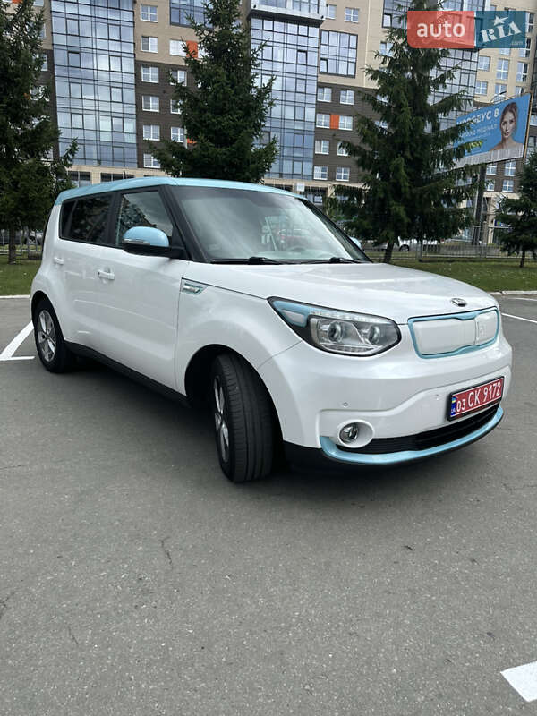 Позашляховик / Кросовер Kia Soul EV 2018 в Чернівцях