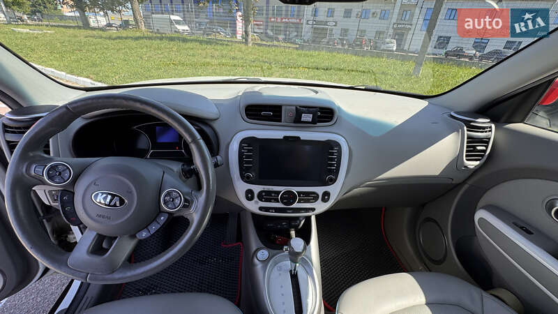Внедорожник / Кроссовер Kia Soul EV 2015 в Житомире фото 5 Внедорожник / Кроссовер Kia Soul EV 2015 в Житомире