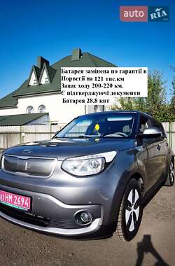 Позашляховик / Кросовер Kia Soul EV 2014 в Луцьку