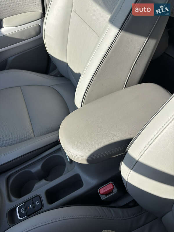 Позашляховик / Кросовер Kia Soul EV 2017 в Дніпрі фото 27 Позашляховик / Кросовер Kia Soul EV 2017 в Дніпрі