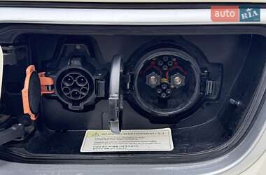 Внедорожник / Кроссовер Kia Soul EV 2017 в 