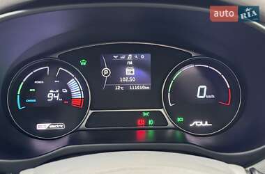 Внедорожник / Кроссовер Kia Soul EV 2017 в 