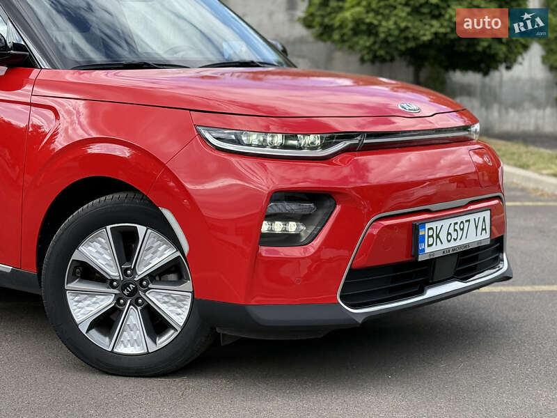 Позашляховик / Кросовер Kia Soul EV 2020 в Рівному