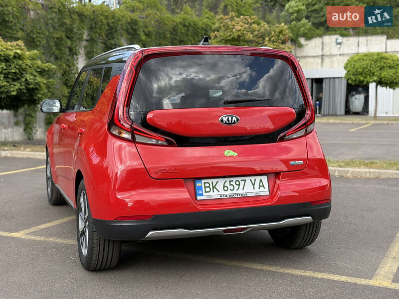 Позашляховик / Кросовер Kia Soul EV 2020 в Рівному