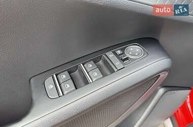 Внедорожник / Кроссовер Kia Soul EV 2020 в 