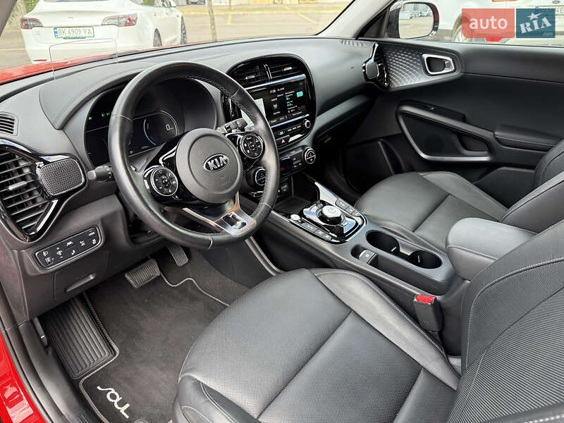Позашляховик / Кросовер Kia Soul EV 2020 в Рівному