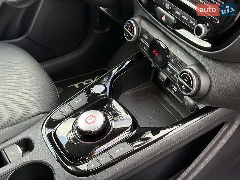 Позашляховик / Кросовер Kia Soul EV 2020 в Рівному