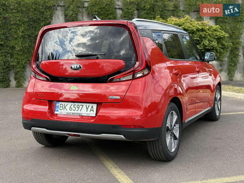 Позашляховик / Кросовер Kia Soul EV 2020 в Рівному