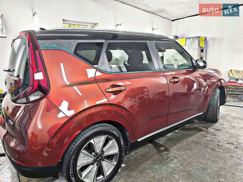 Внедорожник / Кроссовер Kia Soul EV 2020 в Луцке