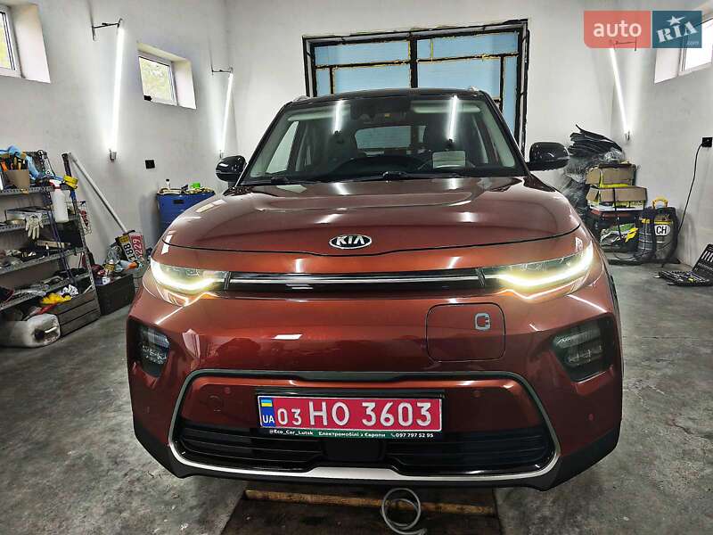 Внедорожник / Кроссовер Kia Soul EV 2020 в Луцке