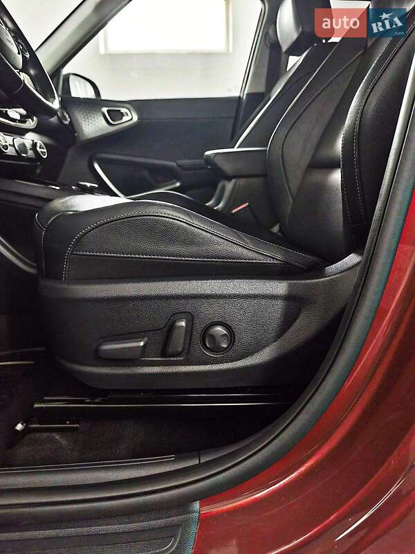 Внедорожник / Кроссовер Kia Soul EV 2020 в Луцке