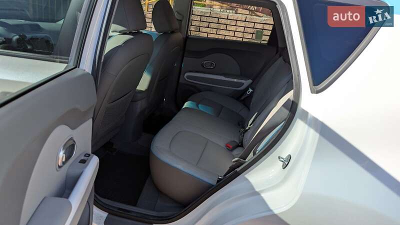 Внедорожник / Кроссовер Kia Soul EV 2018 в Киеве фото 16 Внедорожник / Кроссовер Kia Soul EV 2018 в Киеве