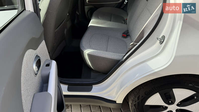 Внедорожник / Кроссовер Kia Soul EV 2015 в Виннице