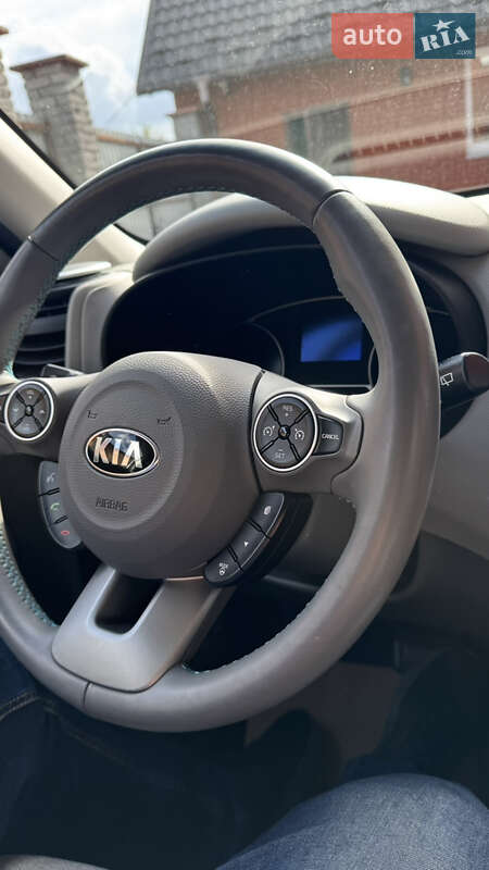 Внедорожник / Кроссовер Kia Soul EV 2015 в Виннице