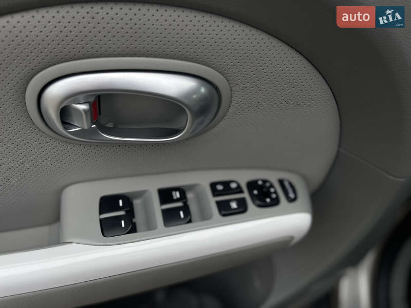 Позашляховик / Кросовер Kia Soul EV 2015 в Луцьку фото 14 Позашляховик / Кросовер Kia Soul EV 2015 в Луцьку