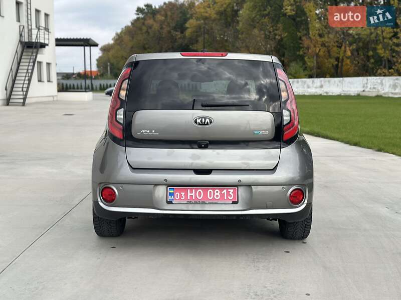 Внедорожник / Кроссовер Kia Soul EV 2015 в Луцке фото 9 Внедорожник / Кроссовер Kia Soul EV 2015 в Луцке