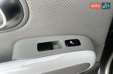 Позашляховик / Кросовер Kia Soul EV 2015 в  фото 17 Позашляховик / Кросовер Kia Soul EV 2015 в