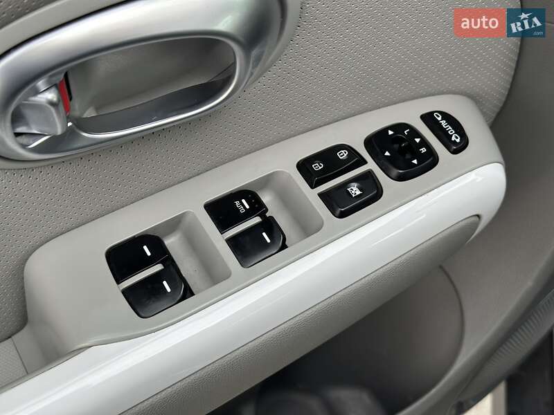 Позашляховик / Кросовер Kia Soul EV 2015 в Луцьку