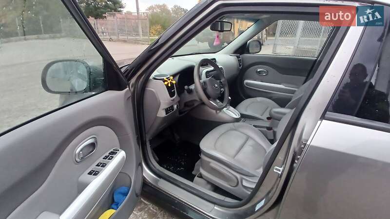 Позашляховик / Кросовер Kia Soul EV 2015 в Тернополі фото 4 Позашляховик / Кросовер Kia Soul EV 2015 в Тернополі