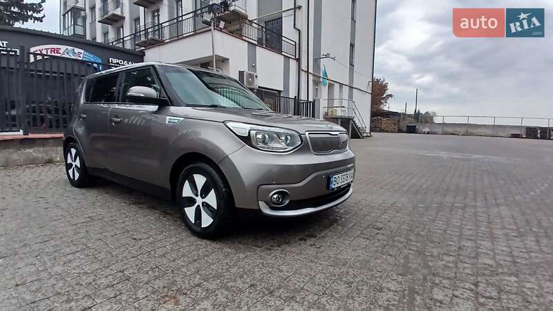 Позашляховик / Кросовер Kia Soul EV 2015 в Тернополі фото 9 Позашляховик / Кросовер Kia Soul EV 2015 в Тернополі