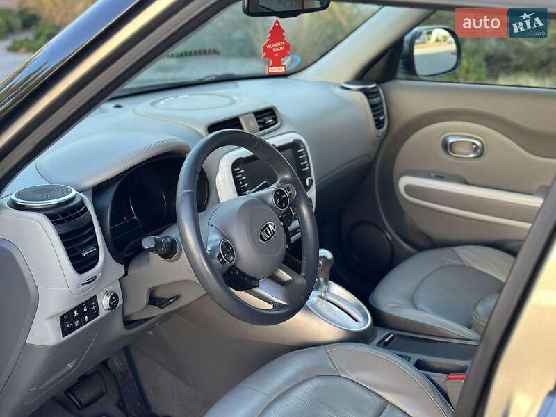 Внедорожник / Кроссовер Kia Soul EV 2015 в Луцке фото 24 Внедорожник / Кроссовер Kia Soul EV 2015 в Луцке