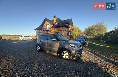 Внедорожник / Кроссовер Kia Soul EV 2016 в 