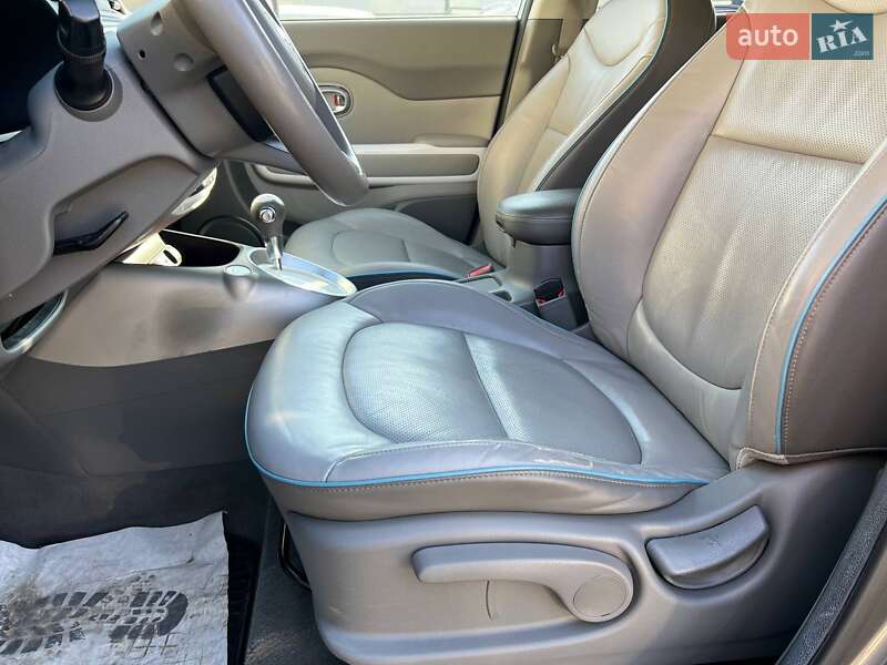 Позашляховик / Кросовер Kia Soul EV 2015 в Коломиї фото 22 Позашляховик / Кросовер Kia Soul EV 2015 в Коломиї