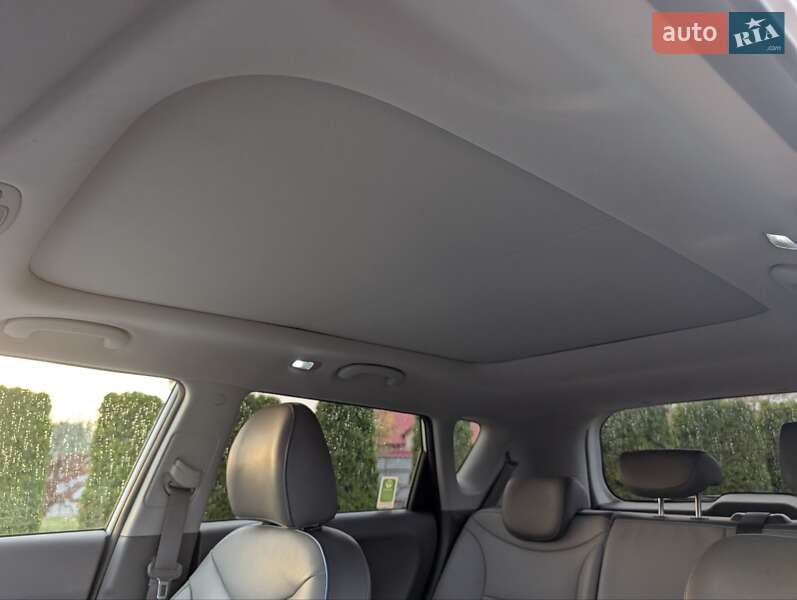 Позашляховик / Кросовер Kia Soul EV 2015 в Жовкві фото 6 Позашляховик / Кросовер Kia Soul EV 2015 в Жовкві