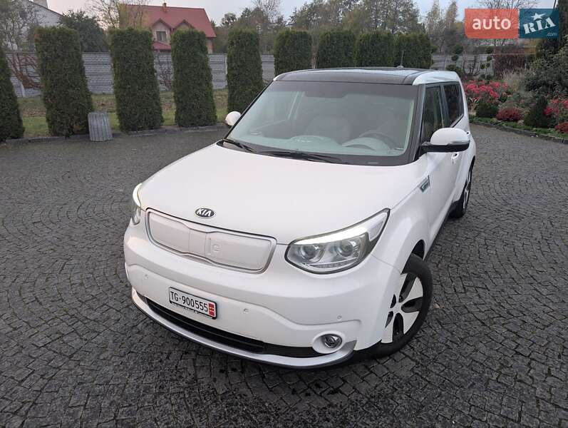 Внедорожник / Кроссовер Kia Soul EV 2015 в 
