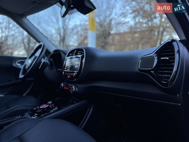 Внедорожник / Кроссовер Kia Soul EV 2020 в Луцке фото 29 Внедорожник / Кроссовер Kia Soul EV 2020 в Луцке
