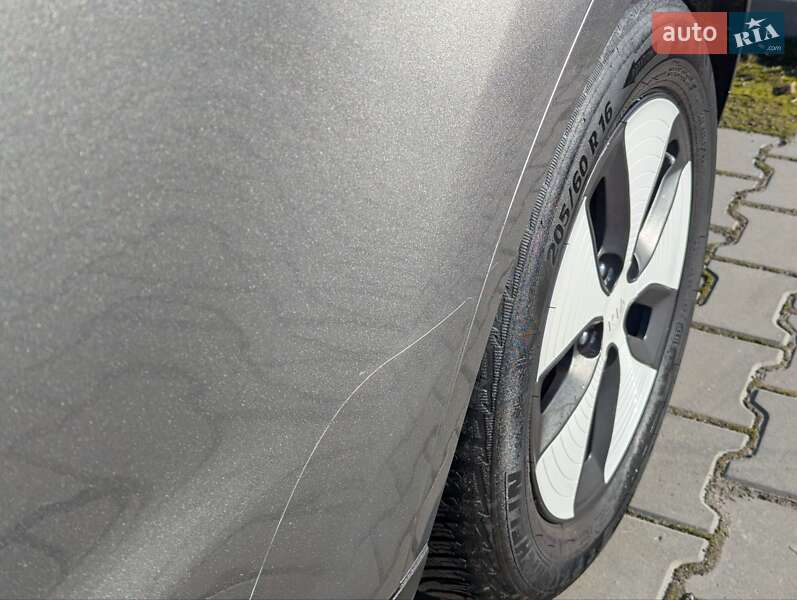 Позашляховик / Кросовер Kia Soul EV 2015 в Дрогобичі