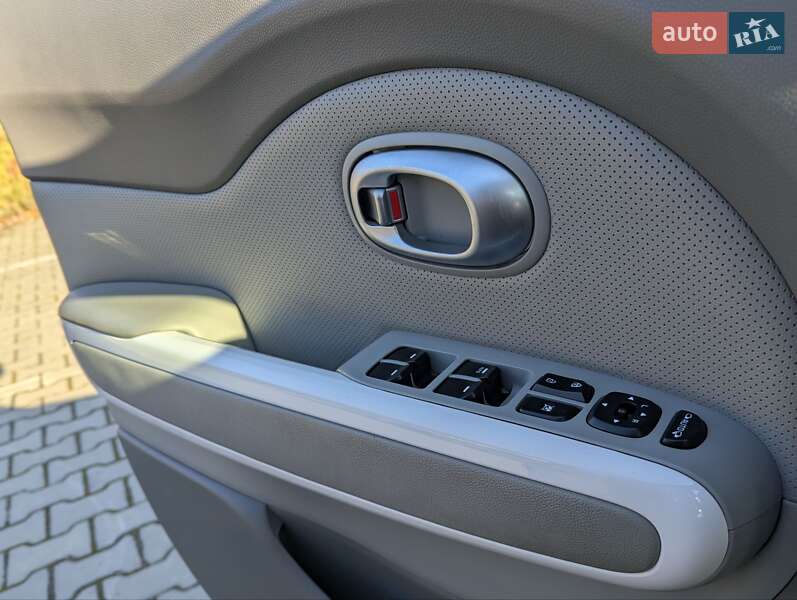 Позашляховик / Кросовер Kia Soul EV 2015 в Дрогобичі