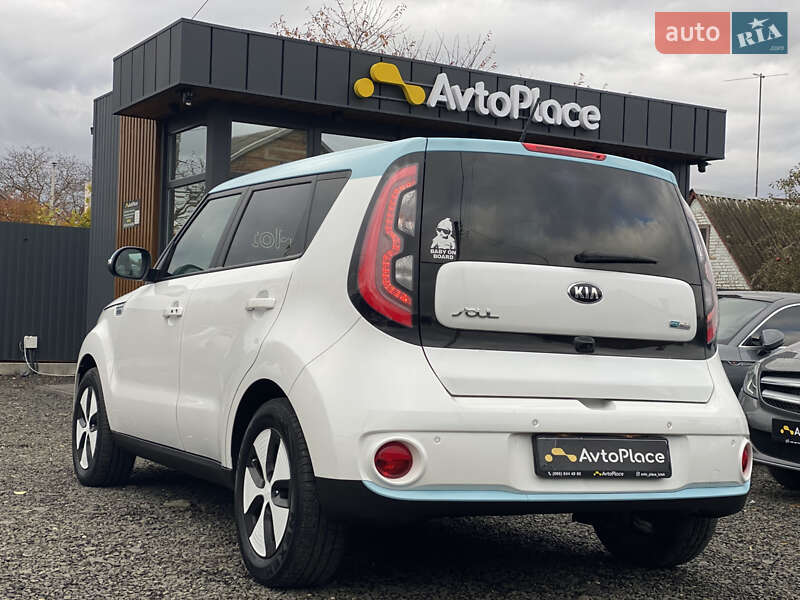 Позашляховик / Кросовер Kia Soul EV 2016 в Луцьку