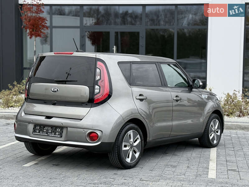 Внедорожник / Кроссовер Kia Soul EV 2018 в Городке