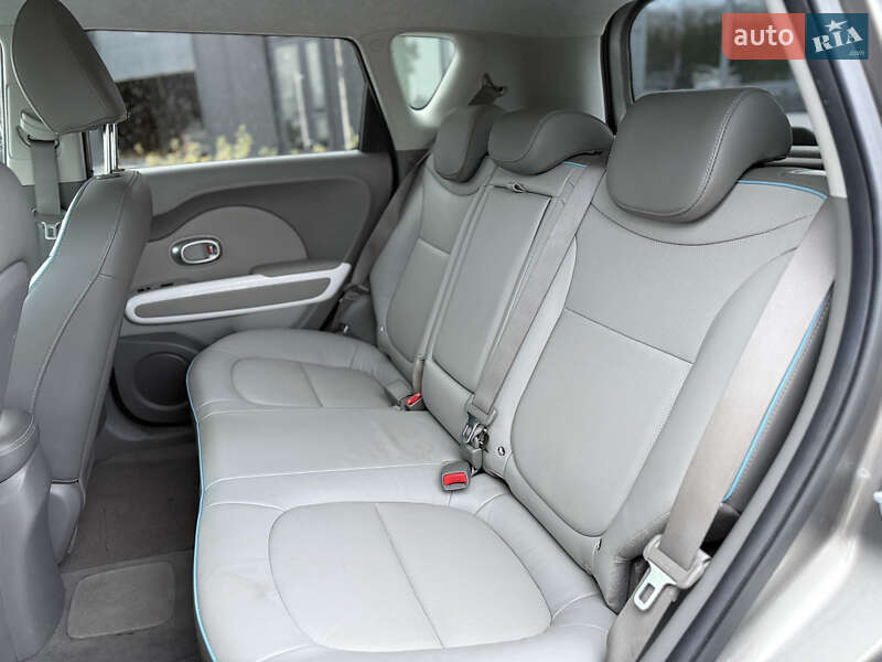 Внедорожник / Кроссовер Kia Soul EV 2018 в Городке