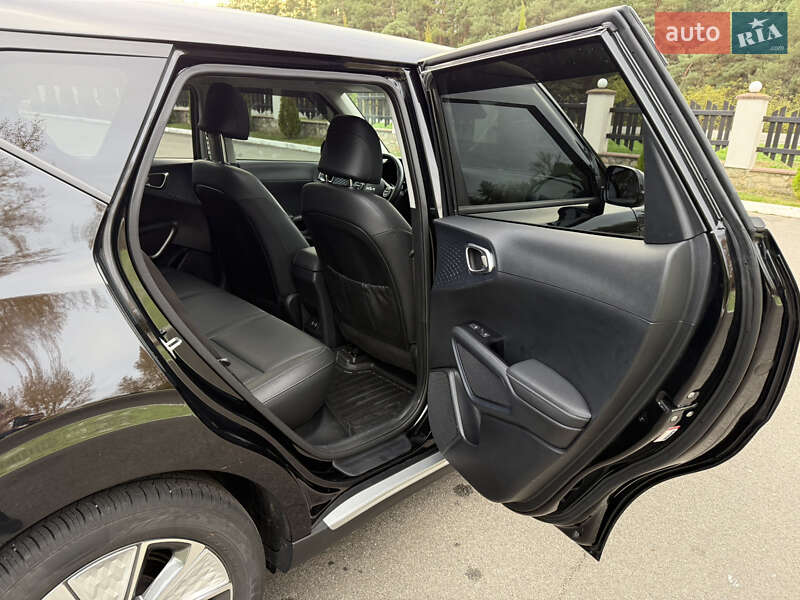 Внедорожник / Кроссовер Kia Soul EV 2023 в Киеве