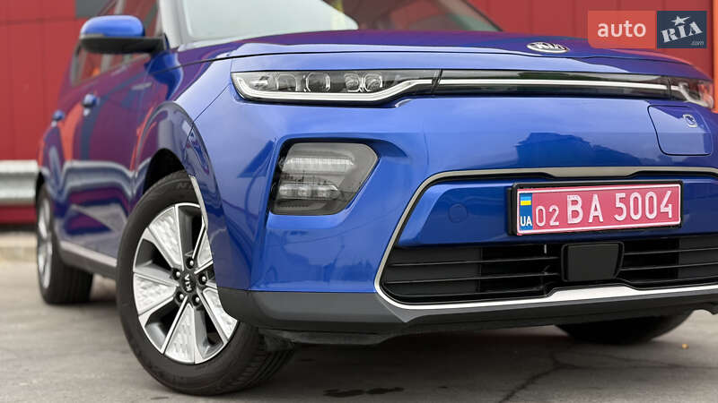 Внедорожник / Кроссовер Kia Soul EV 2021 в Киеве