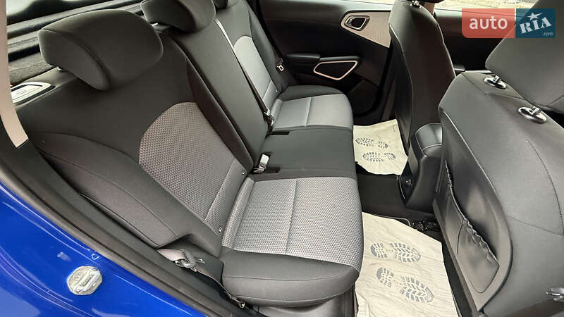 Внедорожник / Кроссовер Kia Soul EV 2021 в Киеве