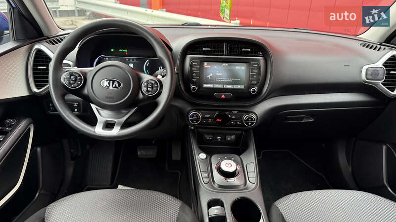 Внедорожник / Кроссовер Kia Soul EV 2021 в Киеве