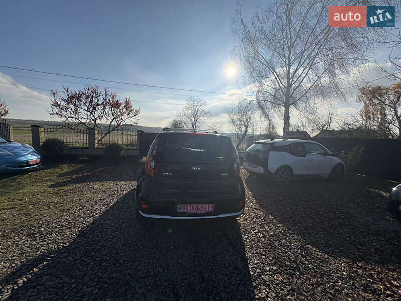 Внедорожник / Кроссовер Kia Soul EV 2016 в Луцке