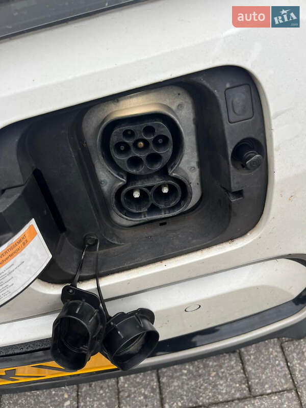 Позашляховик / Кросовер Kia Soul EV 2020 в Дубні